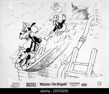 LA SOURIS MICKEY GOOFY DE WALT DISNEY ET DONALD DUCK DANS MICKEY'S. Ben SHARPTEEN, directeur DE BRIGADE DES POMPIERS, Walt Disney Productions / United Artistes Banque D'Images