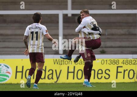 HARTLEPOOL, ANGLETERRE. LE 26 DÉCEMBRE Billy Chadwick, de Halifax Town, célèbre son premier but lors du match de la Vanarama National League entre Hartlepool United et le FC Halifax Town à Victoria Park, Hartlepool, le samedi 26 décembre 2020. (Credit: Mark Fletcher | MI News) Credit: MI News & Sport /Alay Live News Banque D'Images