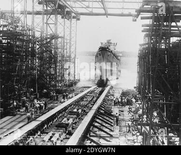 Lancement de l'USS San Diego (CL-53) à la rivière Fore Chantier naval le 26 juillet 1941 (19 Banque D'Images