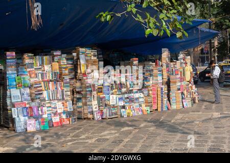 Mumbai Inde deuxième main fournisseur de livres dans la région de fort Banque D'Images