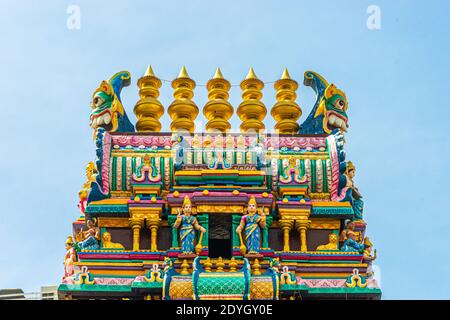 Le temple hindou Mariamman ou 'Chua Ba Mariamman' à Ho Chi Minh ville, Vietnam. Détail du gopuram au-dessus de l'entrée du temple hindou Mariamman. TH Banque D'Images