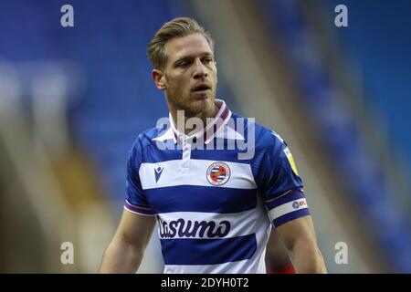 Reading, Royaume-Uni. 26 décembre 2020. Michael Morrison de la lecture pendant le match de championnat de pari de ciel au stade Madejski, Reading Picture by Ben Peters/Focus Images/Sipa USA 26/12/2020 crédit: SIPA USA/Alay Live News Banque D'Images