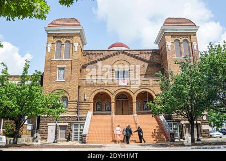 Birmingham Alabama, 16e rue Baptist Church, Black History Segregation civil Rights Movement, 1963 site de bombardement entrée extérieure, Banque D'Images