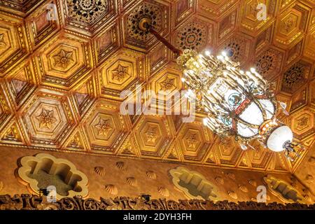 Birmingham Alabama, Alabama Theatre Theatre, intérieur du plafond du lustre de la réception, Banque D'Images