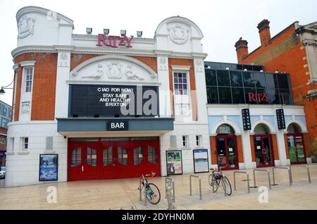 Londres, Royaume-Uni, 17 juin 2020 fermeture du cinéma ritzy à Brixton en raison de restrictions liées au coronavirus. La ritzy est un cinéma à Brixton, Londres, Angleterre. Banque D'Images