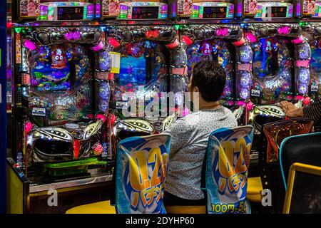 Jeu d'Arcade Pachinko dans Ito, Japon Banque D'Images