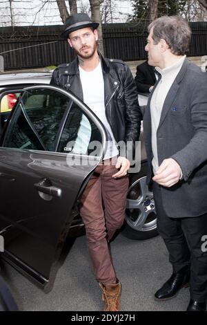 Matt Pokora arrive au Studio Gabriel à Paris, France, le 3 avril 2013 pour l'enregistrement du spectacle vivant Dimanche. Photo de Audrey Poree/ABACAPRESS.COM Banque D'Images