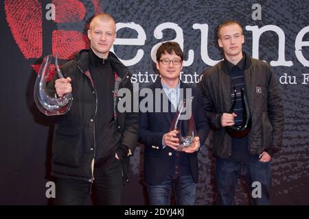 Les lauréats ex aequo du Prix du jury Gustav Dyekjaer Giese, Park Hoon-jung et Oscar Dyekjaer Giese assistent à la cérémonie de clôture du 5ème Festival du film Policier à Beaune, France, le 07 avril 2013. Photo d'Aurore Marechal/ABACAPRESS.COM Banque D'Images