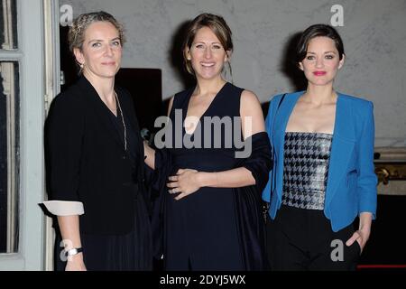 Marion Cotillard et Maud Fontenoy participant au dîner de gala de la Fondation Maud Fontenoy à l'Hôtel de la Marine à Paris, France, le 9 avril 2013. Photo de Nicolas Briquet/ABACAPRESS.COM Banque D'Images