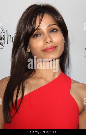 Freida Pinto arrive pour le festival indien du film de Los Angeles (IFFLA) Gala de nuit d'ouverture pour les « gangs de Wassesypur » qui s'est tenu aux cinémas ArcLight à Hollywood, Los Angeles, CA, États-Unis le 09 avril 2013. Photo de Lisa Fierro/ABACAPRESS.COM Banque D'Images