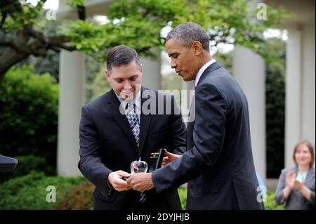 Jeff Charbonneau, professeur de sciences au lycée de Zillah, Washington, reçoit le 63e Prix national de l'enseignant de l'année du président Barack Obama à la Maison Blanche à Washington, DC, Etats-Unis le 23 avril 2013. Photo par Olivier Douliery/ABACAUSA.com Banque D'Images