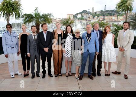 Amitabh Bachchan, Tobey Maguire, directeur Baz Luhrmann, Carey Mulligan, Leonardo DiCaprio, Isla Fisher, Joel Edgerton posant au photocall 'Great Gatsby' qui s'est tenu au Palais des Festivals dans le cadre du 66e festival du film de Cannes, dans le sud de la France, le 15 mai 2013. Photo d'Aurore Marechal/ABACAPRESS.COM Banque D'Images