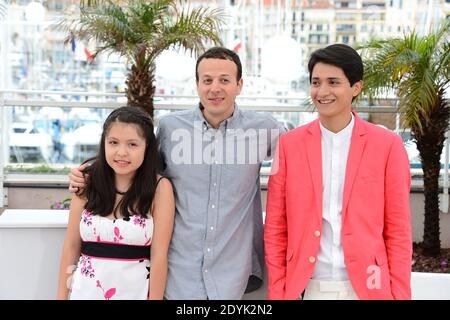 Andrea Vergara, Amat Escalante, Armando Espatia posant à Heli Photocall au Palais des Festivals dans le cadre du 66e festival de Cannes, France, le 16 mai 2013. Photo de Nicolas Briquet/ABACAPRESS.COM Banque D'Images