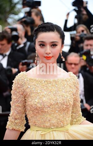Fan Bing Bing arrive à la projection du film "Jeune et Jolie", réalisé par François Ozon, qui s'est tenu au Palais des Festivals dans le cadre du 66e festival de Cannes, le 16 mai 2013. Photo de Nicolas Briquet/ABACAPRESS.COM Banque D'Images
