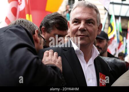 thierry Lepaon, secrétaire général syndical de la CGT, participe à une manifestation en faveur d'un projet de loi d'amnistie pour les syndicats le 16 mai 2013 à Paris. Photo de Stephane Lemouton/ABACAPRESS.COM Banque D'Images