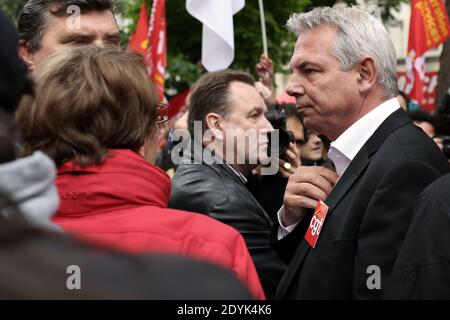 thierry Lepaon, secrétaire général syndical de la CGT, participe à une manifestation en faveur d'un projet de loi d'amnistie pour les syndicats le 16 mai 2013 à Paris. Photo de Stephane Lemouton/ABACAPRESS.COM Banque D'Images