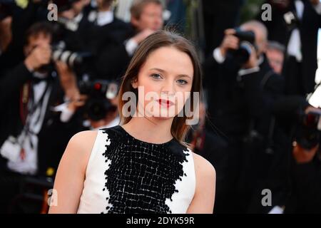 Sara Forestier arrive pour la projection du film 'le passe' au Palais des Festivals dans le cadre du 66e Festival de Cannes, France, le 17 mai 2013. Photo de Nicolas Briquet/ABACAPRESS.COM Banque D'Images