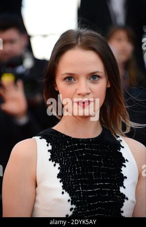 Sara Forestier arrive pour la projection du film 'le passe' au Palais des Festivals dans le cadre du 66e Festival de Cannes, France, le 17 mai 2013. Photo de Nicolas Briquet/ABACAPRESS.COM Banque D'Images