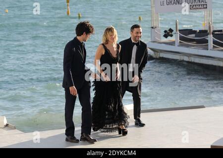 Valeria Bruni-Tedeschi , Guillaume Gallienne apparaissant sur Canal + TV le Grand Journal lors du 66e Festival de Cannes, France, le 21 mai 2013. Photo d'Alban Wyters/ABACAPRESS.COM Banque D'Images