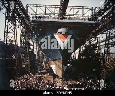 Lancement de l'USS bon Homme Richard (CV-31) au New York Navy Yard. Banque D'Images