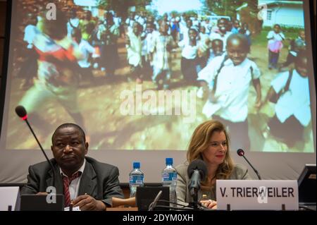 Première Dame de France Valerie Trierweiler lors du lancement d'un appel pour la fin de l'impunité en République démocratique du Congo, en marge du Conseil des droits de l'homme de l'ONU à Genève, en Suisse, le 30 mai 2013. Photo de Bertrand Gilles/ABACAPRESS.COM Banque D'Images