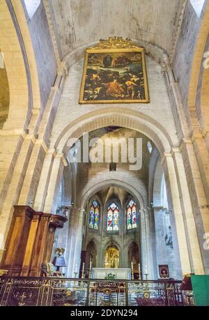 Intérieur de la Cathédrale Saint-Trophime à Arles, Bouches-du-Rhône, Sud de la France Banque D'Images