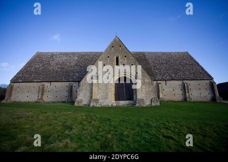 Vue à l'ouest de la Grande Barn Coxwell Tithe, Oxfordshire, Angleterre Banque D'Images