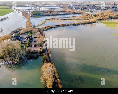 La Tamise brise ses berges 28/12/2020 Banque D'Images