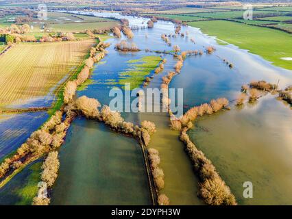 La Tamise brise ses berges 28/12/2020 Banque D'Images