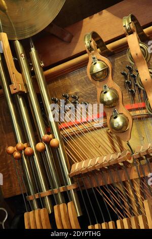 struny , mécanismus , orchestrion , hudba , zábava , atrakce starý orchestrion , Banque D'Images