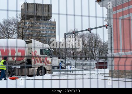 Narva, Estonie. 23 décembre 2020 territoire douanier estonien. Photo de haute qualité Banque D'Images