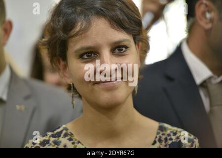 Le ministre des droits de la femme et porte-parole du gouvernement Najat Vallaud-Belkacem est vu lors de la visite du président François Hollande aux associations à Tunis, en Tunisie, le 5 juillet 2013. Hollande, dont le voyage de deux jours en Tunisie est le premier d'un président français depuis la révolution de janvier 2011 qui a renversé l'homme fort vétéran et ancien allié français Zine El Abidine Ben Ali, a exprimé des mots d'encouragement pour un pays gouverné par l'islamiste. Photo de Mousse/ABACAPRESS.COM Banque D'Images