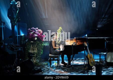 Melody Gardot, chanteuse, écrivaine et musicienne américaine nominée aux Grammy, se produit en direct dans la salle de concert Olympia de Paris, France, le 12 juillet 2013. Photo de Audrey Poree/ABACAPRESS.COM Banque D'Images