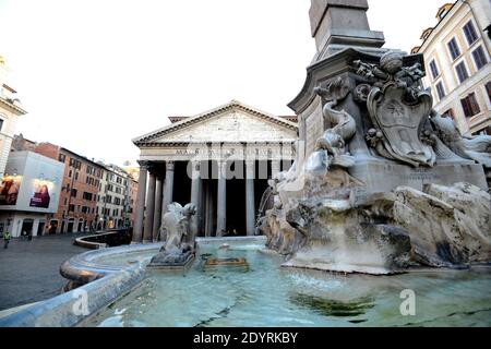 Roma, 27 diciembre 2020, ultimo giorno di zona rossa Banque D'Images