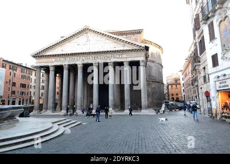 Roma, 27 diciembre 2020, ultimo giorno di zona rossa Banque D'Images