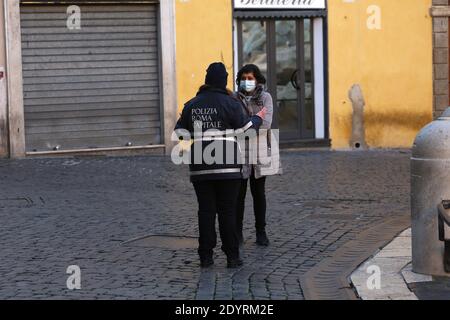 Roma, 27 diciembre 2020, ultimo giorno di zona rossa Banque D'Images