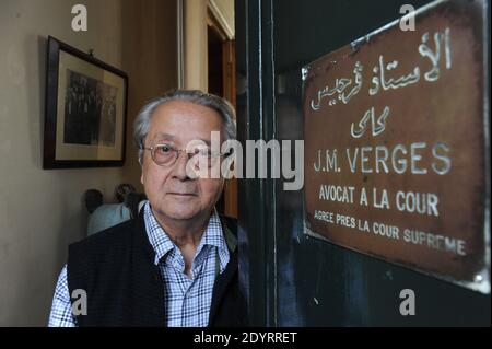 L'avocat français Jacques Verges vu dans son bureau à Paris, France, le 9 septembre 2010. Photo par Ammar Abd Rabbo/ABACAPRESS.COM Banque D'Images