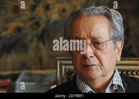 L'avocat français Jacques Verges vu dans son bureau à Paris, France, le 9 septembre 2010. Photo par Ammar Abd Rabbo/ABACAPRESS.COM Banque D'Images