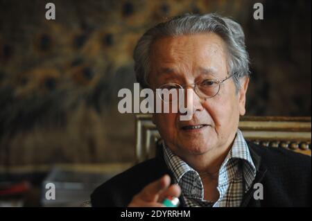 L'avocat français Jacques Verges vu dans son bureau à Paris, France, le 9 septembre 2010. Photo par Ammar Abd Rabbo/ABACAPRESS.COM Banque D'Images