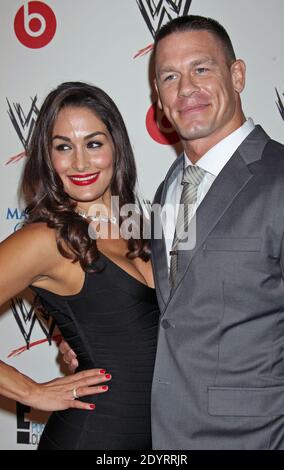 John Cena, Nikki Bella, WWE et E ! Entertainment's Superstars for Hope à l'hôtel Beverly Hills à Beverly Hills, Los Angeles, CA, USA, le 15 août 2013 (photo: John Cena, Nikki Bella) photo par Baxter/ABACAPRESS.COM Banque D'Images