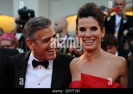 George Clooney et Sandra Bullock assistent à la première « Gravity inaugurer le 70e Festival international du film de Venise (Mostra), sur l'île du Lido à Venise, en Italie, le 28 août 2013. Photo d'Aurore Marechal/ABACAPRESS.COM Banque D'Images