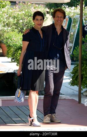 Hiam Abbass et Roberto Zibetti arrivent à l'hôtel Excelsior lors du 70e Festival International du film de Venise Mostra, sur l'île du Lido à Venise, en Italie, le 30 août 2013. Photo d'Aurore Marechal/ABACAPRESS.COM Banque D'Images