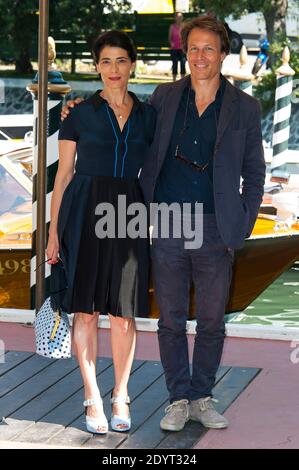 Hiam Abbass et Roberto Zibetti arrivent à l'hôtel Excelsior lors du 70e Festival International du film de Venise Mostra, sur l'île du Lido à Venise, en Italie, le 30 août 2013. Photo de Nicolas Genin/ABACAPRESS.COM Banque D'Images