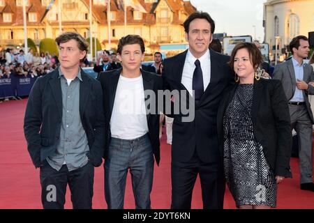 David Gordon, Tye Sheridan, Nicolas cage et Lisa Muskat assistent à la projection de 'Joe' dans le cadre du 39e Festival américain du film de Deauville à Deauville, France, le 2 septembre 2013. Photo de Nicolas Briquet/ABACAPRESS.COM Banque D'Images