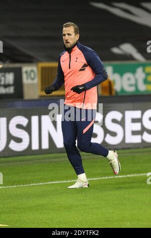 WOLVERHAMPTON, ANGLETERRE. 27 DÉCEMBRE Harry Kane, de Tottenham Hotsjampton, se réchauffe avant le match de la Premier League entre Wolverhampton Wanderers et Tottenham Hotspur à Molineux, Wolverhampton, le dimanche 27 décembre 2020. (Crédit : Simon Newbury | ACTUALITÉS MI) crédit : ACTUALITÉS MI et sport /Actualités Alay Live Banque D'Images