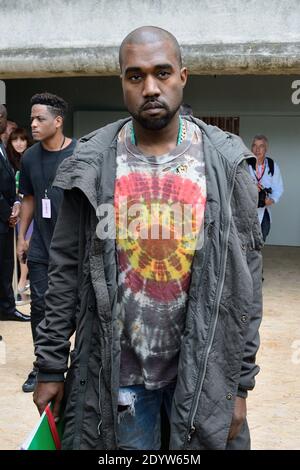 Kanye West participe au salon de la collection prêt-à-porter printemps-été 2014 de Céline, qui s'est tenu au tennis Club de Paris, France, le 29 septembre 2013. Photo de Nicolas Briquet/ABACAPRESS.COM Banque D'Images