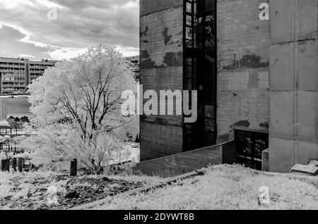 trieste, italie, 28 avril 2018, complexe d'habitation ater, rozzol melara, enregistrement infrarouge Banque D'Images