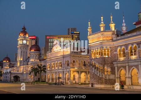 MALAISIE, KUALA LUMPUR, 06 JANVIER 2018 : vue du bâtiment du Sultan Abdul Samad dans la soirée Banque D'Images