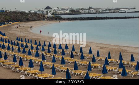 Plage de Dorada dans la ville de Playa Blanca. Yaiza. Lanzarote. Îles Canaries. Espagne. Banque D'Images