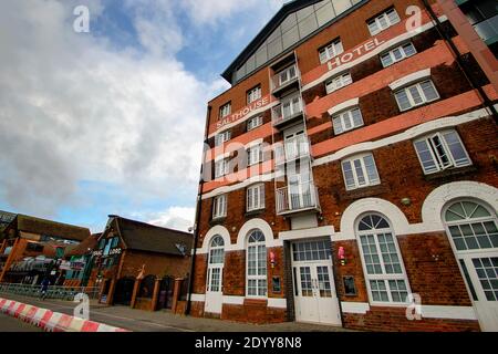 L'hôtel Salthouse sur le front de mer à Ipswich marina à Suffolk, Royaume-Uni Banque D'Images